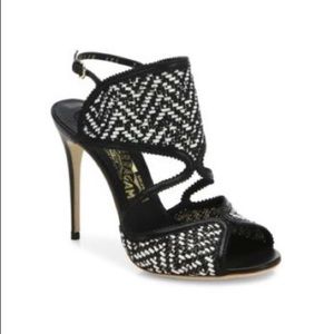 Salvatore Ferragamo Elisea Twist Sandal - Size 9 - Nero - NWT